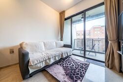 Haus On Handy (D9), Condominium #531167091
